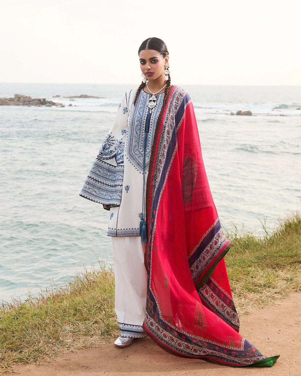 URGE-3PC LAWN EMBROIDERED SHIRT WITH CHIFFOON PRINTED DUPATTA AND EMB TROUSER-UR-3511