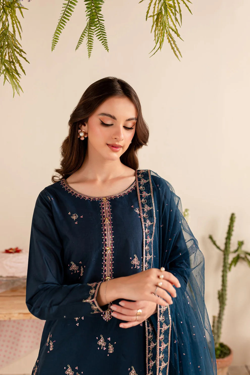 BATIK-3PC LAWN EMBROIDERED SHIRT BAMBER CHIFFON EMBROIDERED DUPATTA AND EMB TROUSER-UR-2633