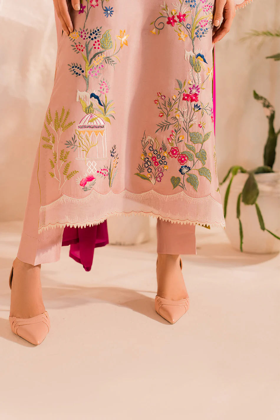 MIRANA-3PC LAWN EMBROIDERED SHIRT WITH CHIFFON TYE&DYE DUPATTA & TROUSER-UR-3574