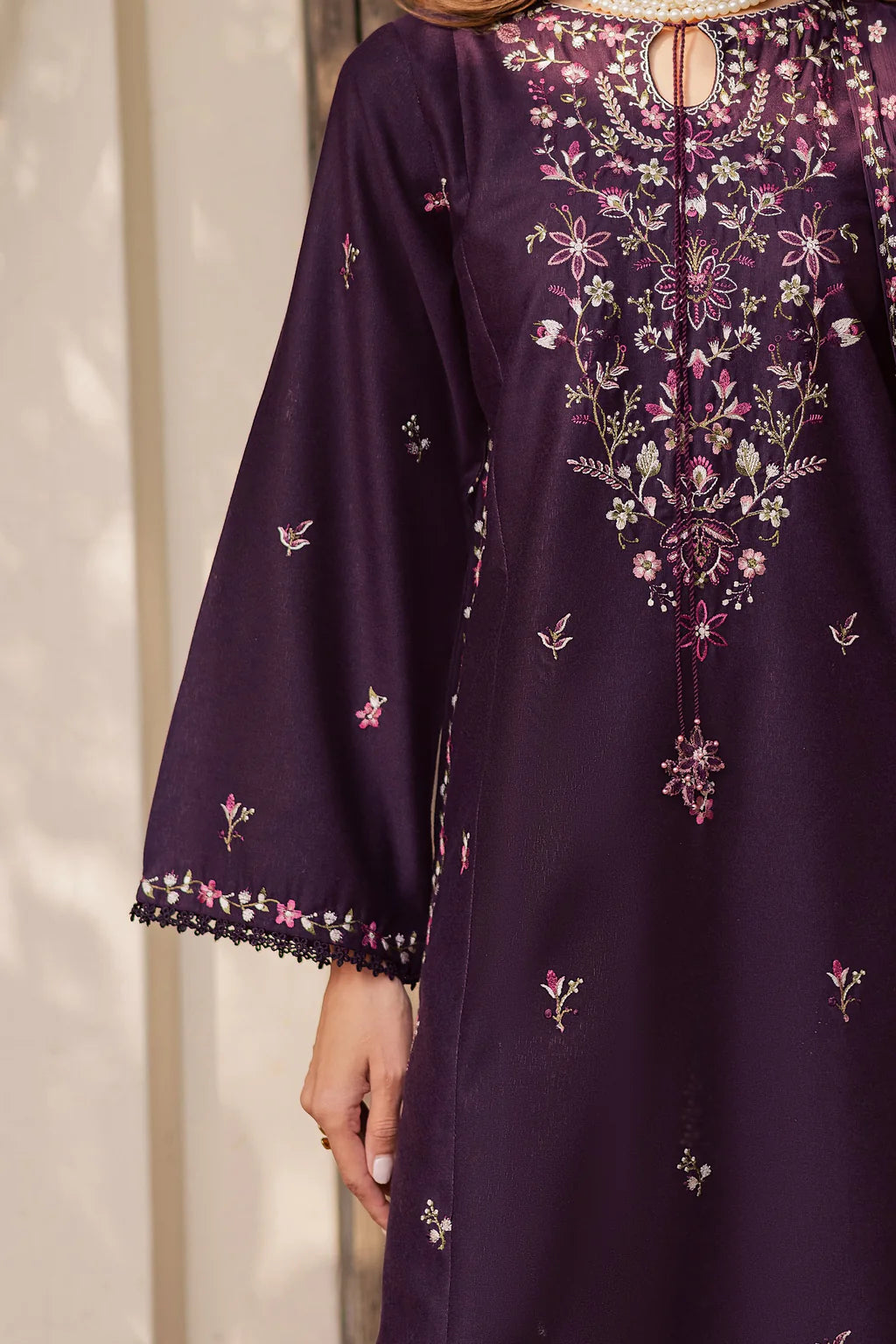 BATIK-3PC LAWN EMBROIDERED SHIRT WITH CHIFFON EMBROIDERED DUPATTA AND EMB TROUSE-UR-3672