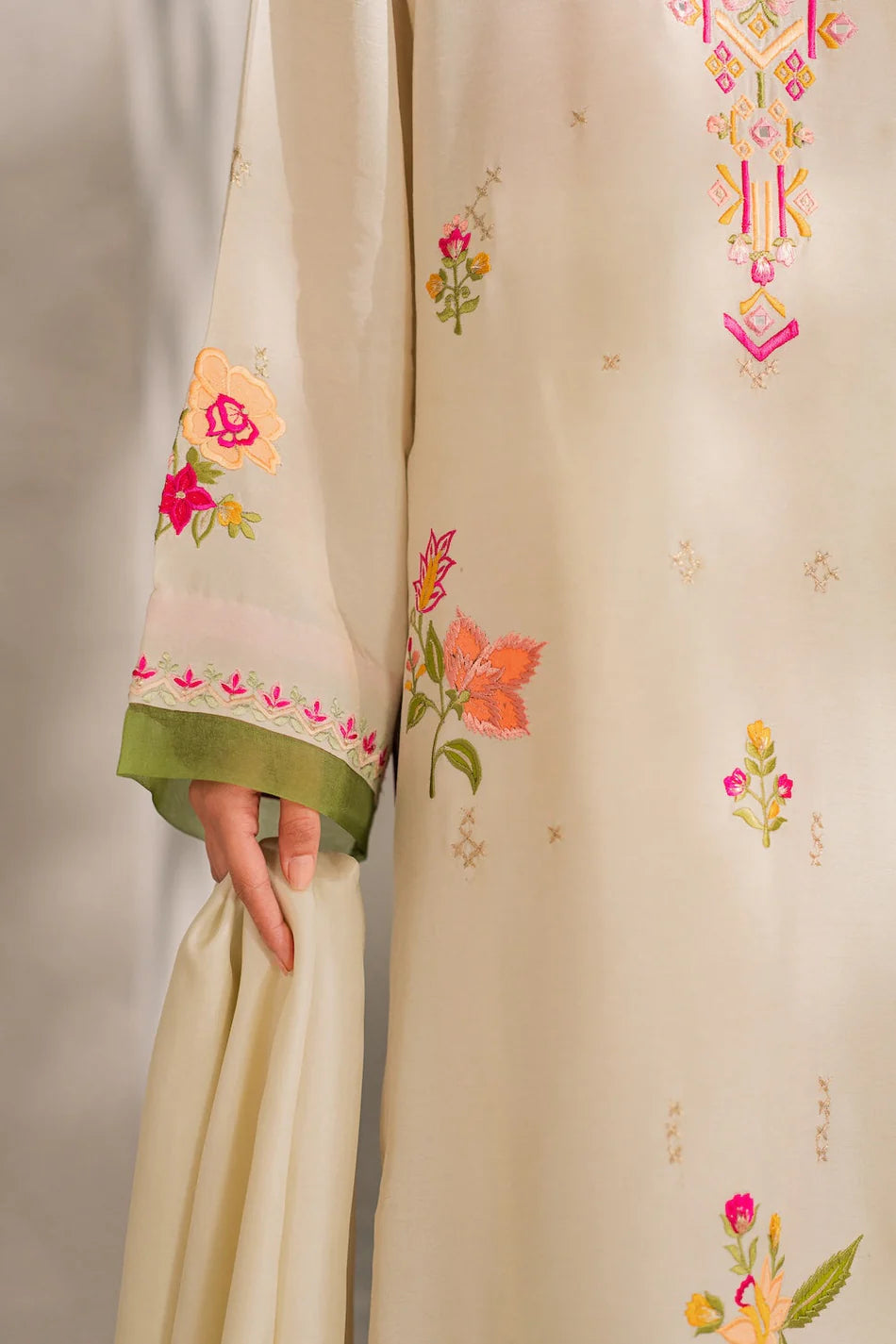 MIRANA-3PC DHANAK EMBROIDERED SHIRT WITH BAMBER CHIFFON DUPATTA AND TROUSER-UR-4083