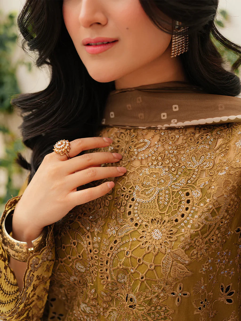 MAHNUR-3PC LAWN LASEWORK EMB SHIRT WITH CHIFFON PRINTED DUPATTA AND TROUSER -UR-3557