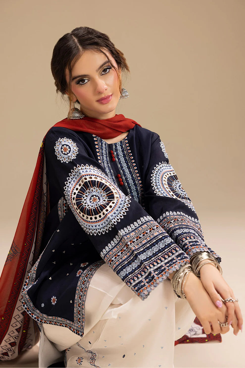 JAZMIN-3PC LAWN EMBROIDERED SHIRT WITH CHIFFON PRINTED DUPATTA AND EMB TROUSER-UR-3577