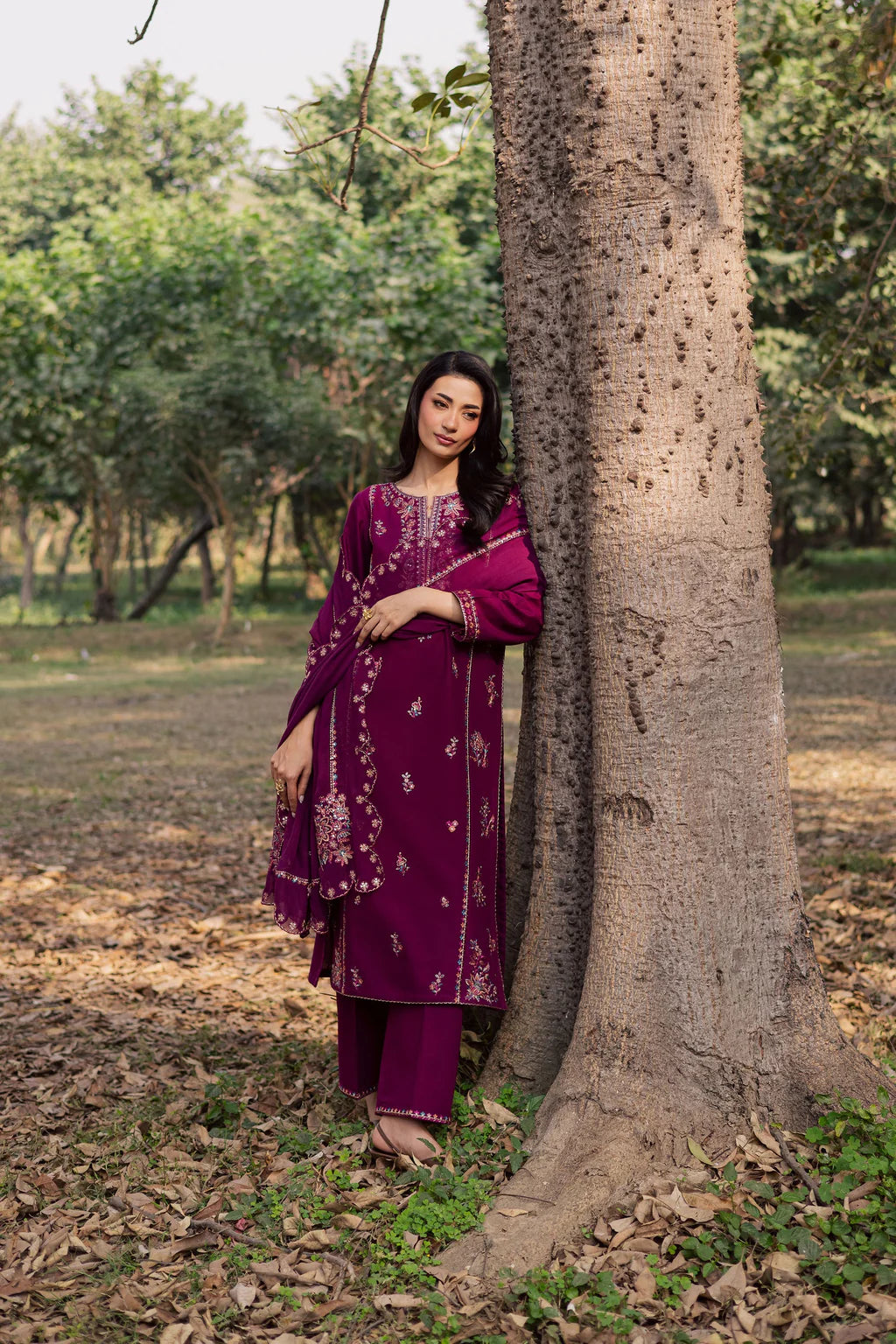 BATIK-3PIECE LAWN SEQUIN EMBROIDERED SHIRT WITH CHIFFON EMBROIDERED DUPATTA AND TROUSER-UR-4857