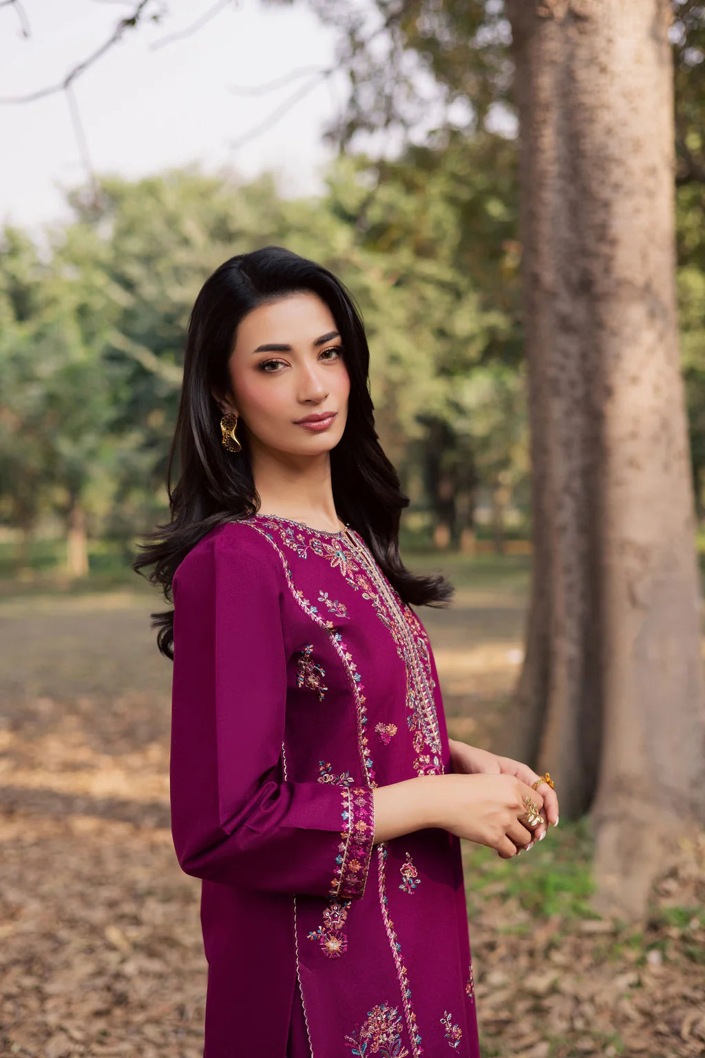BATIK-3PIECE LAWN SEQUIN EMBROIDERED SHIRT WITH CHIFFON EMBROIDERED DUPATTA AND TROUSER-UR-4857