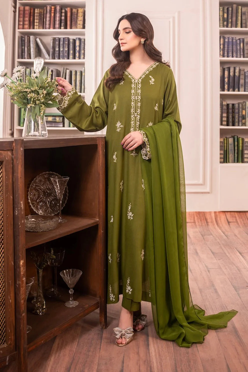 Asim Jofa-Lawn 3pc Embroidered Shirt With Bamber Chiffon Dupatta & Trouser-UR-2506