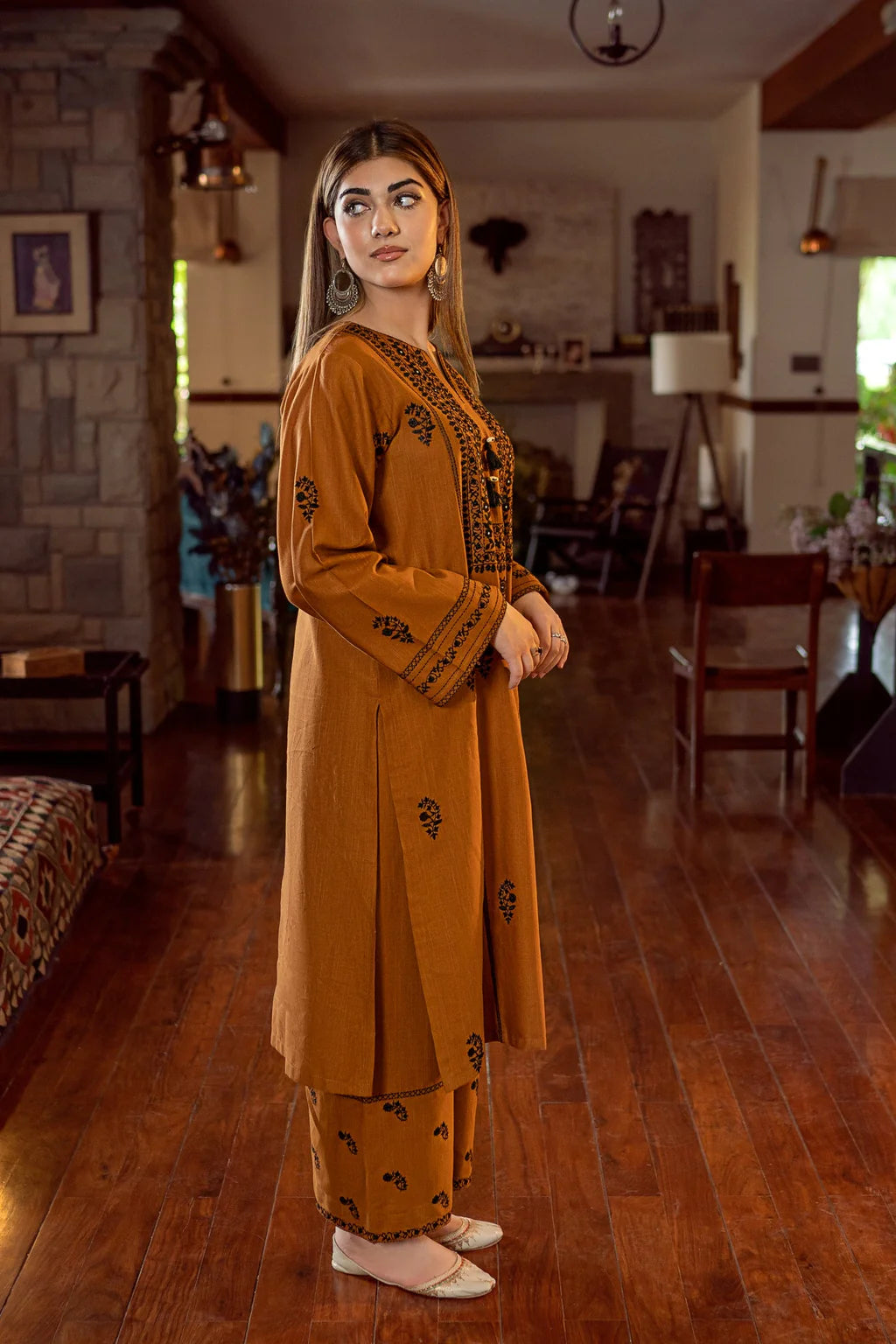 URGE-2PC DHANAK EMBROIDERED SHIRT AND EMBROIDRED TROUSER-UR-2645