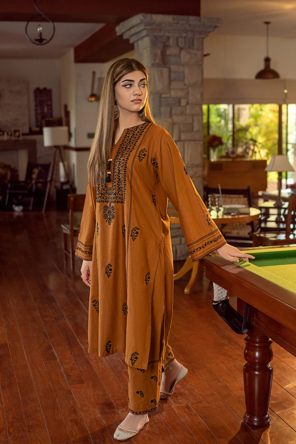 URGE-2PC DHANAK EMBROIDERED SHIRT AND EMBROIDRED TROUSER-UR-2645