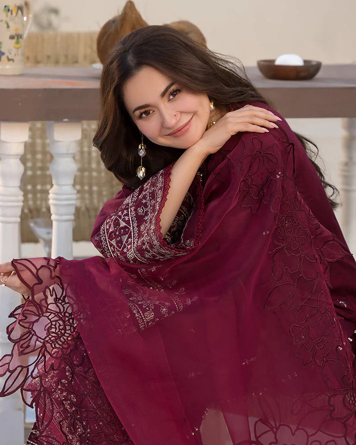 QALAMQAR-3PC LAWN EMBROIDERED SHIRT WITH ORGANZA EMBROIDERED DUAPATTA AND TROUSER-2927