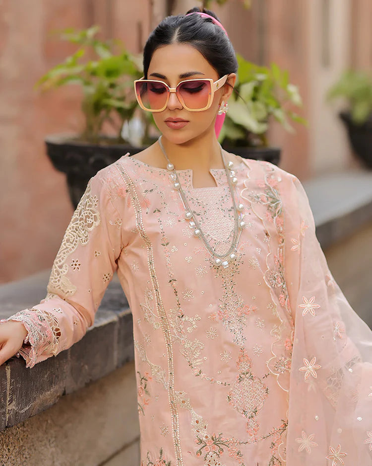 QALAMQAR-3PC LAWN CHIKAN EMBROIDERED SHIRT WITH KHADDI NET EMB DUPATTA AND TROUSER-UR-3641