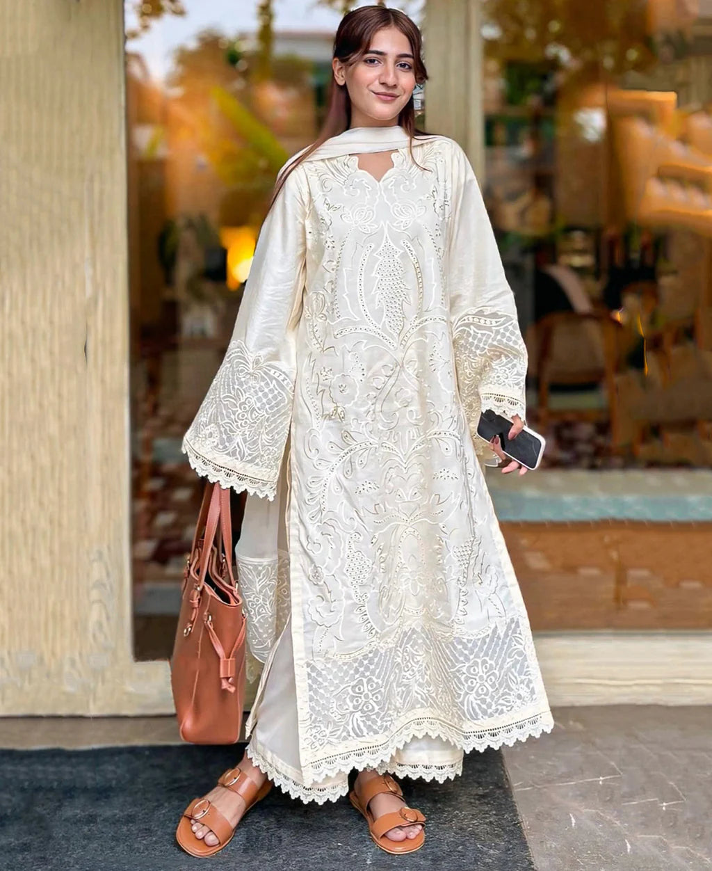 IZNIK-3PC LAWN HEAVY EMBROIDERED SHIRT WITH ORGANZA EMBROIDERED DUPATTA AND TROUSER-UR-4273