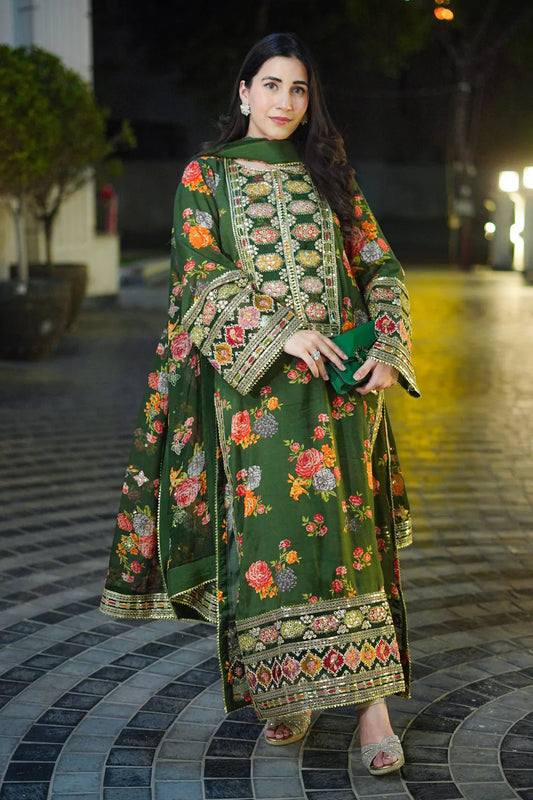 BAROQUE-3PC SHAMOZE SILK PRINTED EMBROIDERED SHIRT WITH SOFT SILK PRINTED EMB DUPATTA & PRINTED TROUSER-UR-2589