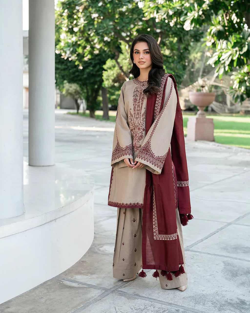 BAROQUE-3PC DHANAK EMBROIDERED SHIRT WITH DHANAK EMBROIDERED SHAWL AND EMB TROUSER-UR-4089