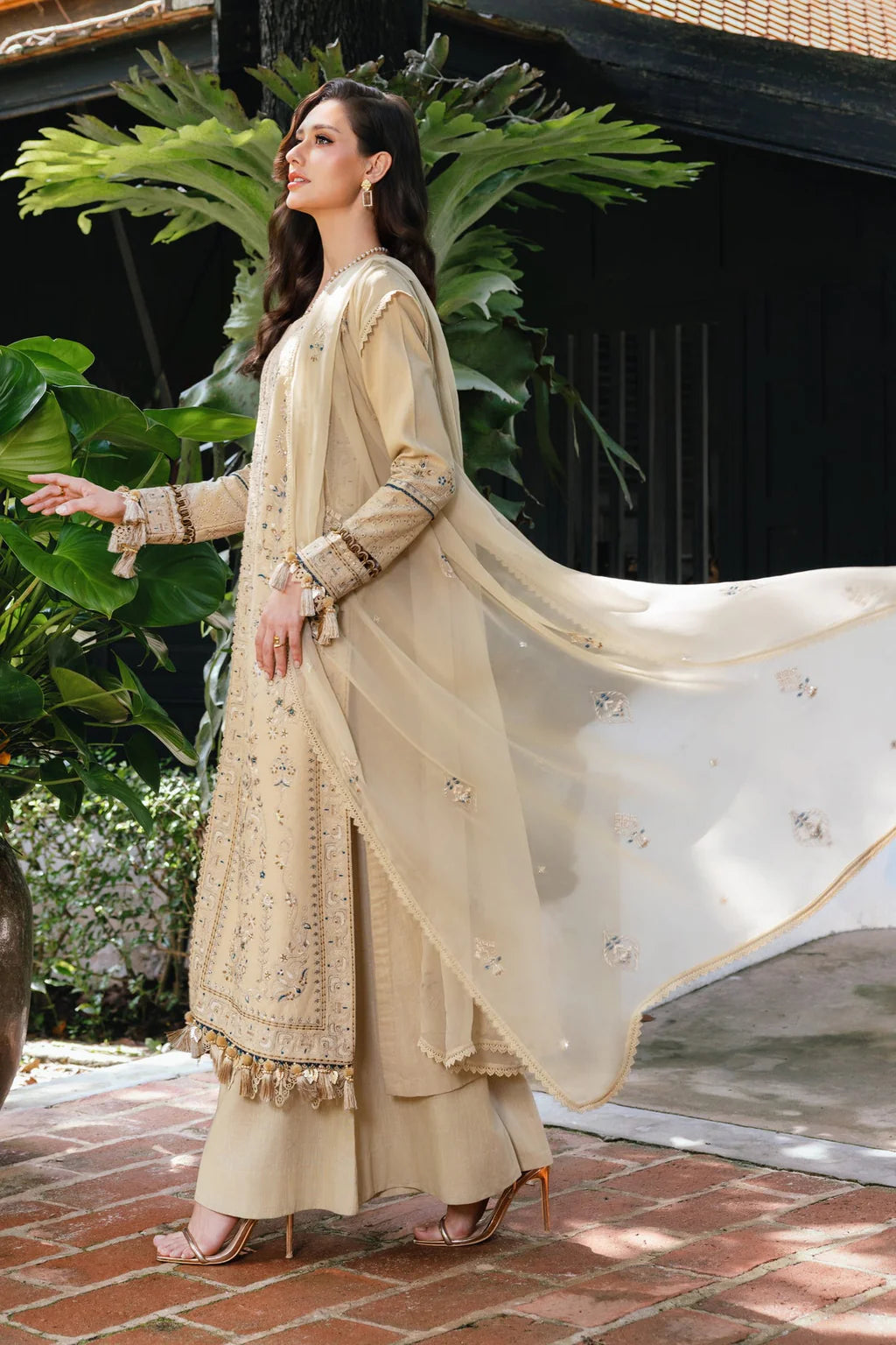 ETHNIC-3PC LAWN EMBROIDERED SHIRT WITH KHAADI NET EMBROIDERED DUPATTA AND TROUSER-UR-3527