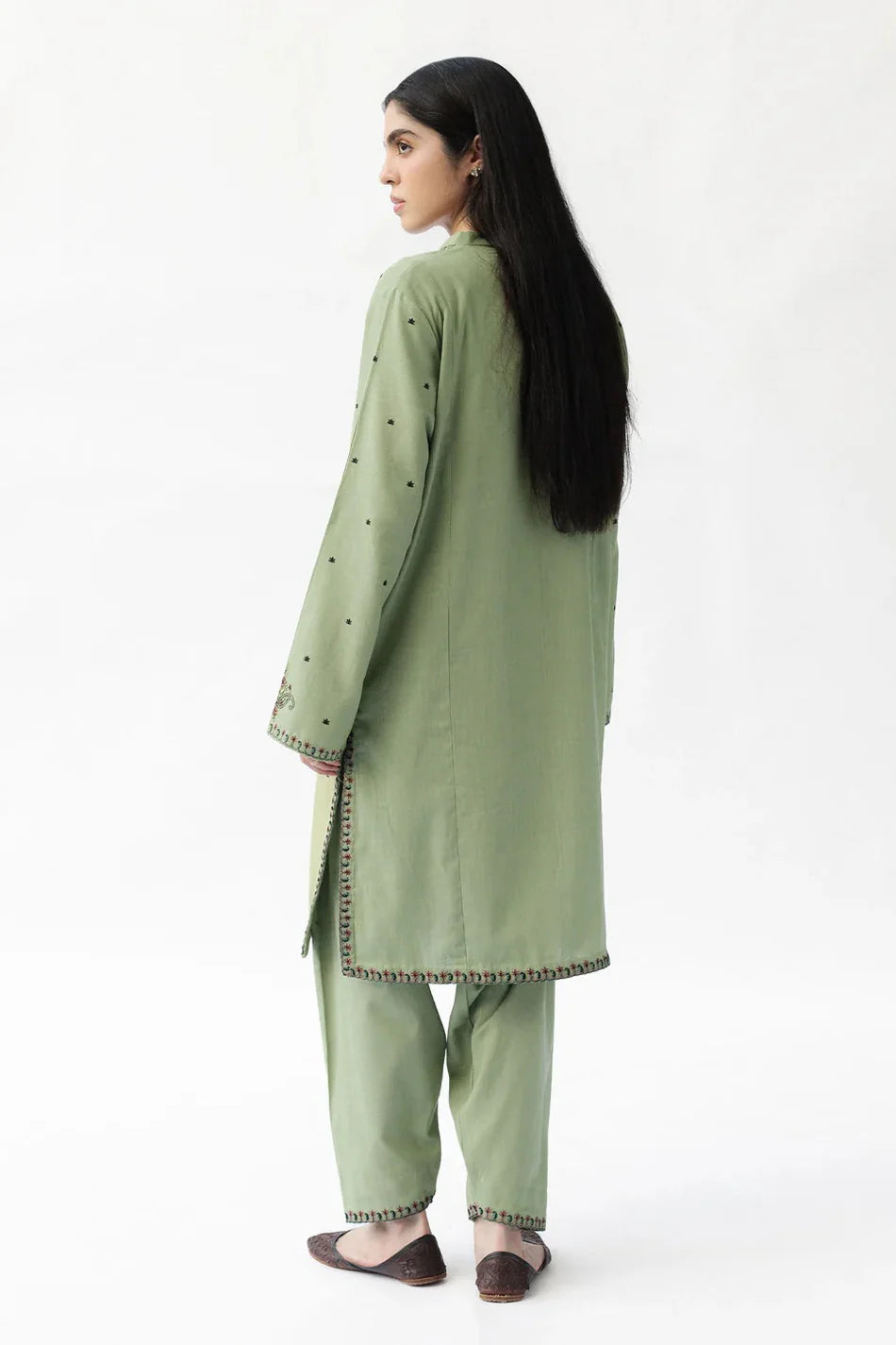 ZARA SHAH JAHAN-2PC DHANAK EMBROIDERED SHIRT WITH DHANAK EMBROIDRED SLEEVES-UR-144