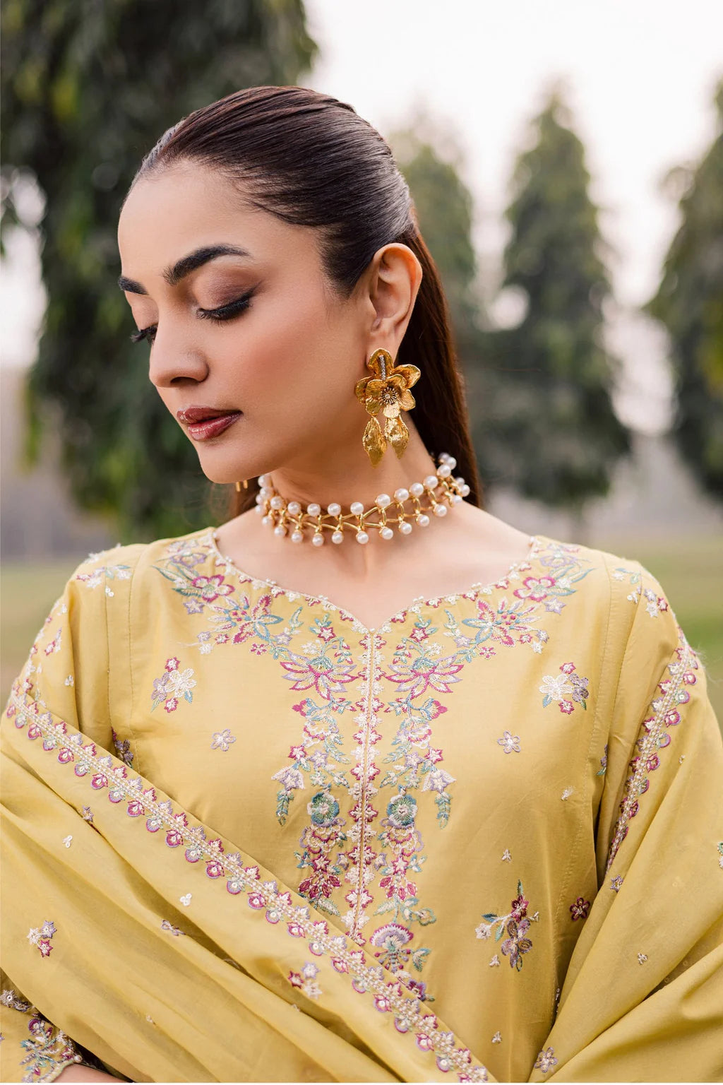 BATIK-3PC LAWN EMBROIDERED SHIRT WITH CHIFFON EMBROIDERED DUPATTA AND TROUSER-UR-4567