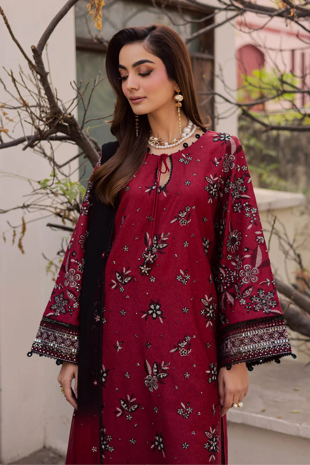 BATIK-3PC LAWN EMBROIDERED SHIRT WITH CHIFFON EMBROIDERED TYE&DYED DUPATTA AND EMB TROUSER-UR-3622