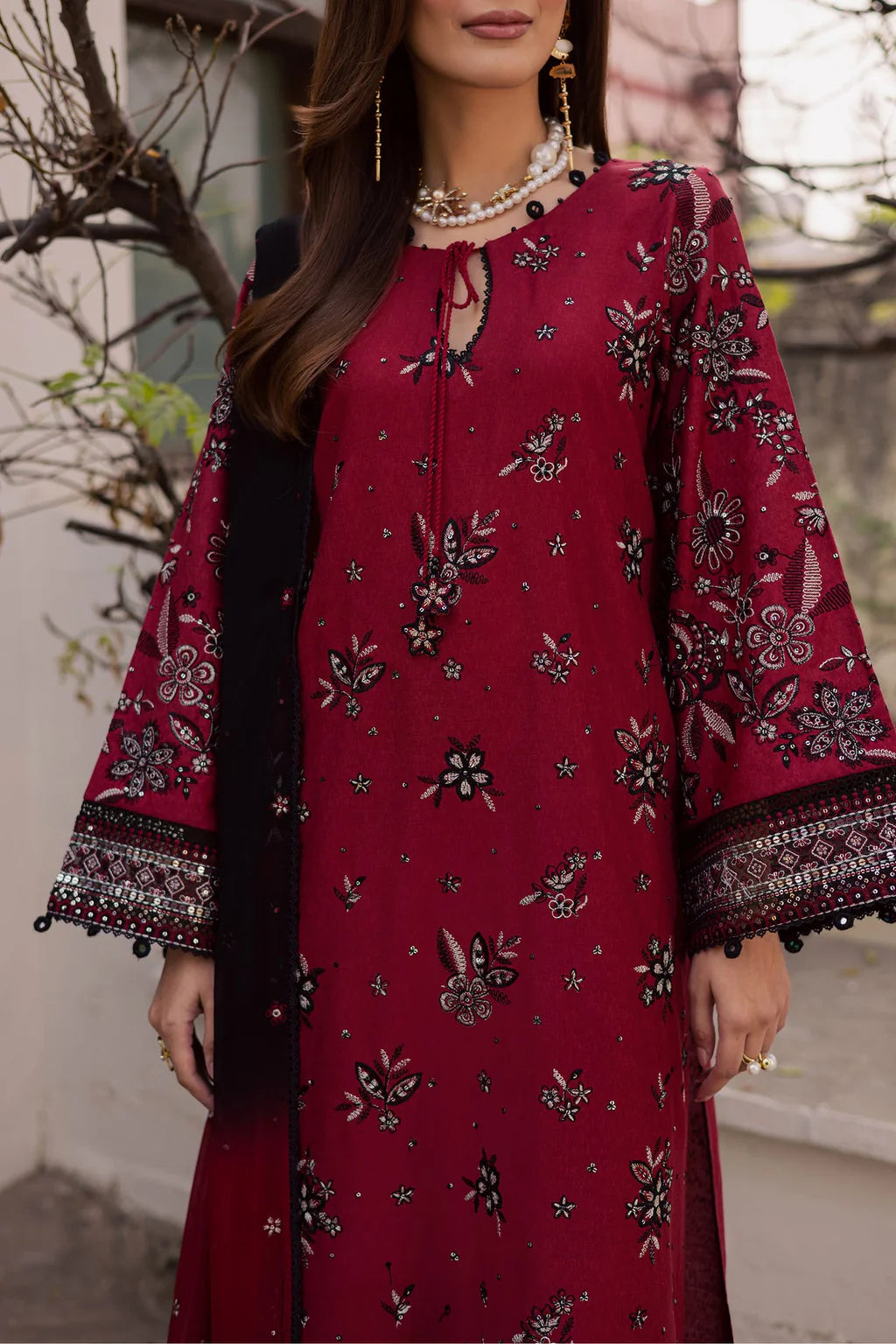 BATIK-3PC LAWN EMBROIDERED SHIRT WITH CHIFFON EMBROIDERED TYE&DYED DUPATTA AND EMB TROUSER-UR-3622