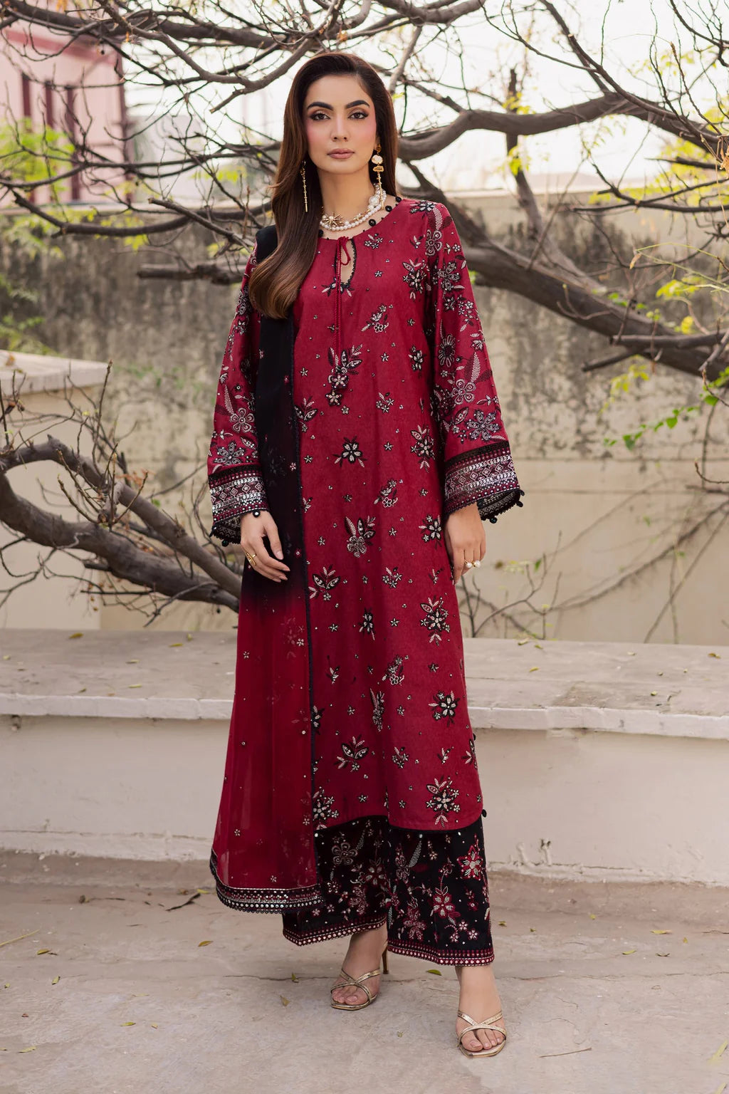 BATIK-3PC LAWN EMBROIDERED SHIRT WITH CHIFFON EMBROIDERED TYE&DYED DUPATTA AND EMB TROUSER-UR-3622