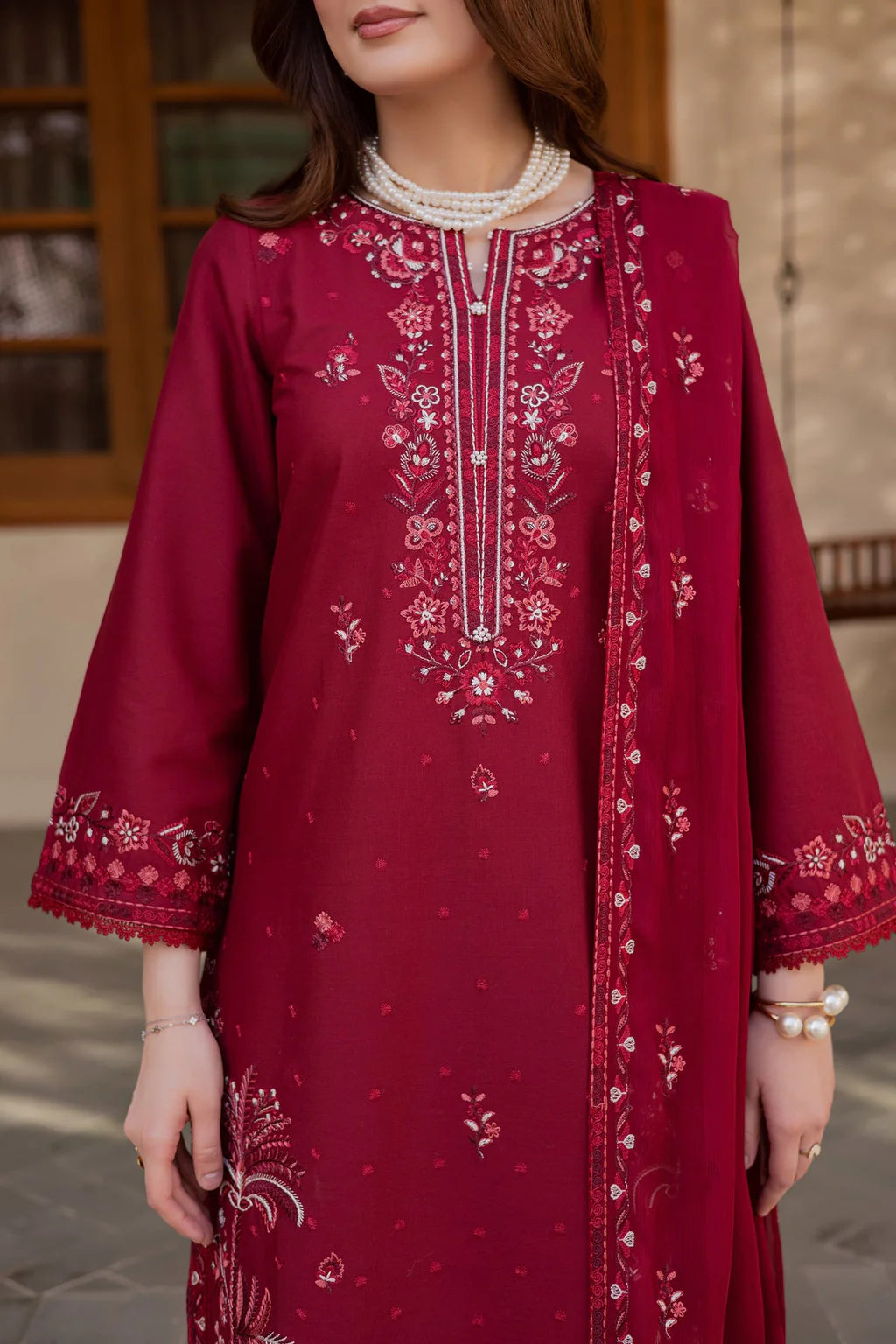 BATIK-3PC LAWN EMBROIDERED SHIRT WITH CHIFFON EMBROIDERED DUPATTA AND TROUSER-UR-4582