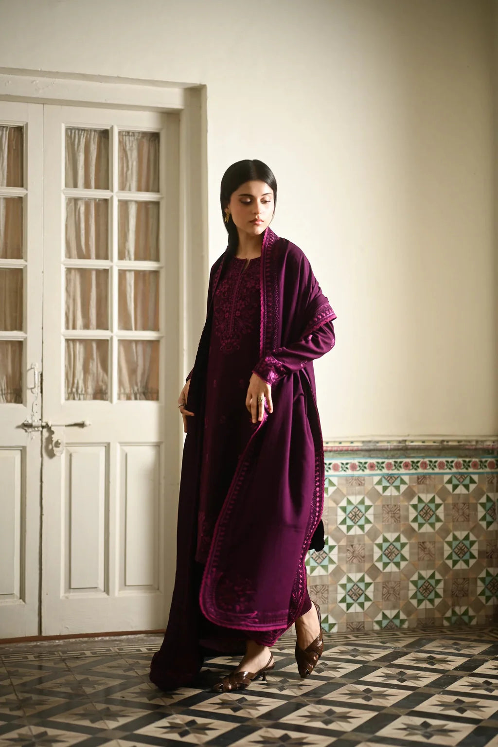 ZAIB-3PC KARANDI EMBROIDERED SHIRT WITH KARANDI EMBROIDERED SHAWL AND TROUSER-UR-4480
